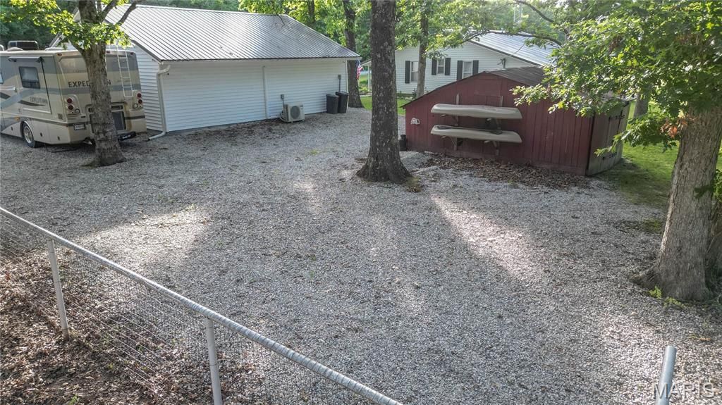 Image 27 of property listing at 9672 Crane Drive, Bucyrus, MO 65444
