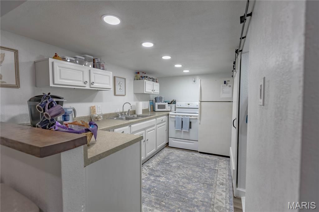 Image 32 of property listing at 9672 Crane Drive, Bucyrus, MO 65444