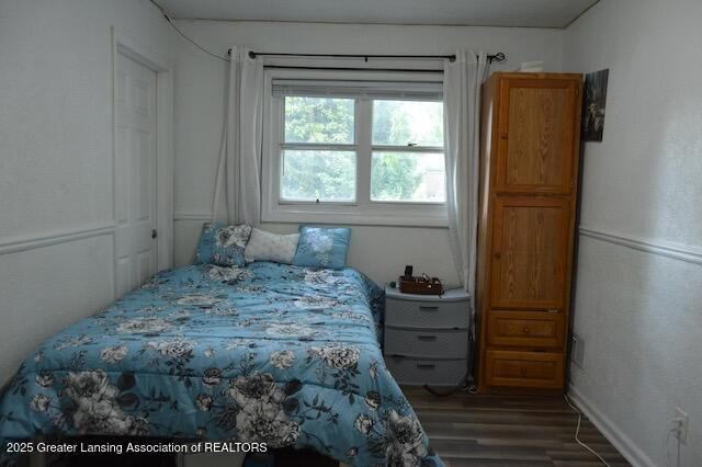 2111 Delta River Drive, Lansing, MI 48906