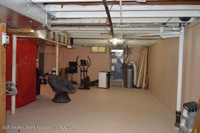 2111 Delta River Drive, Lansing, MI 48906