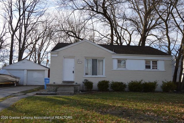 2111 Delta River Drive, Lansing, MI 48906