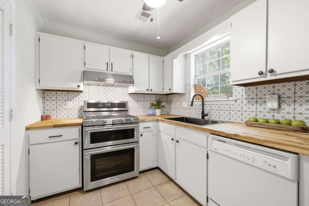 1556 Cedar Bluff Trail, Marietta, GA 30062 — photo 4