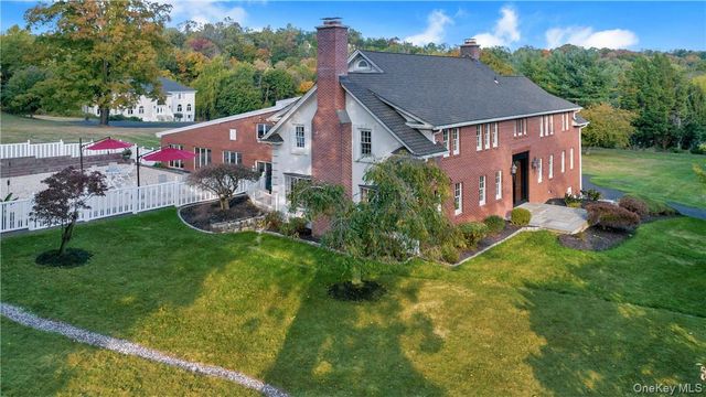 235 Bear Ridge Road, Pleasantville, NY 10570