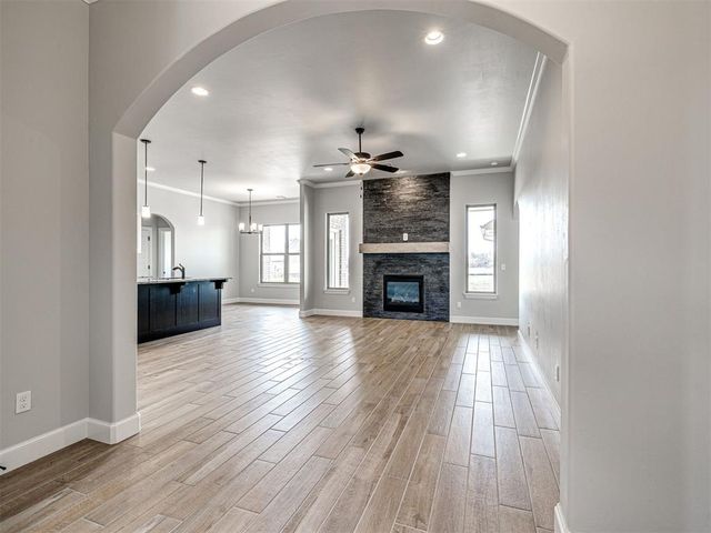 7609 Three Woods Lane, Yukon, OK 73099