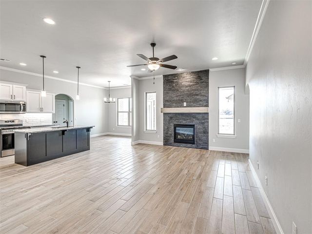 7609 Three Woods Lane, Yukon, OK 73099