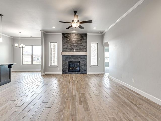 7609 Three Woods Lane, Yukon, OK 73099