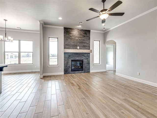 7609 Three Woods Lane, Yukon, OK 73099