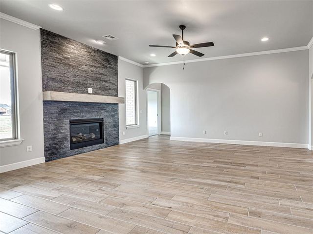 7609 Three Woods Lane, Yukon, OK 73099