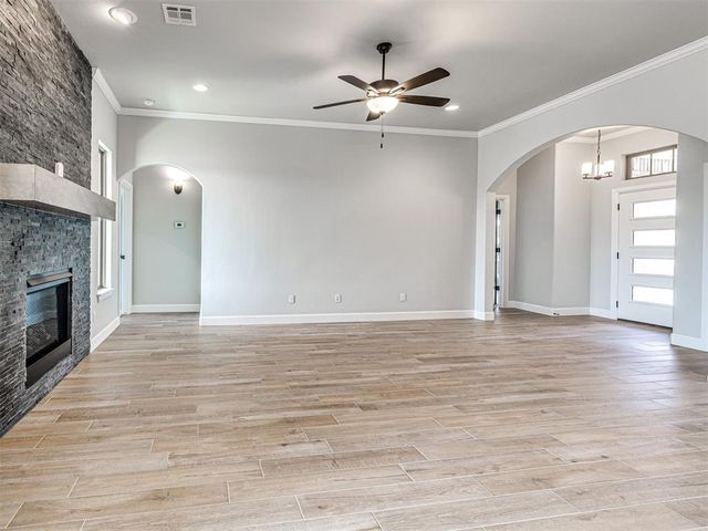 7609 Three Woods Lane, Yukon, OK 73099