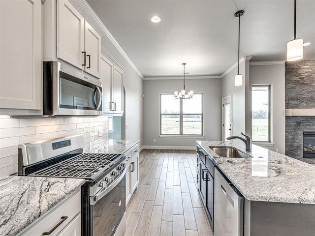 7609 Three Woods Lane, Yukon, OK 73099