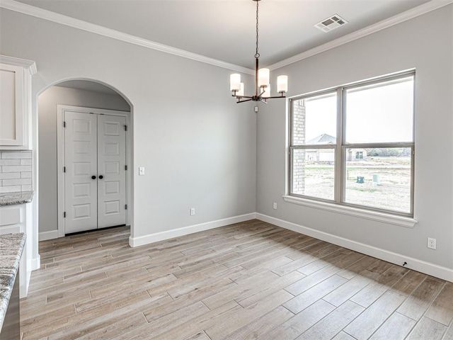7609 Three Woods Lane, Yukon, OK 73099