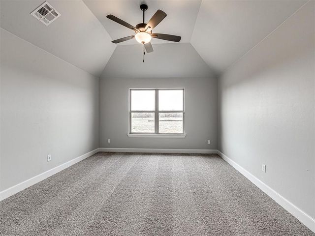 7609 Three Woods Lane, Yukon, OK 73099