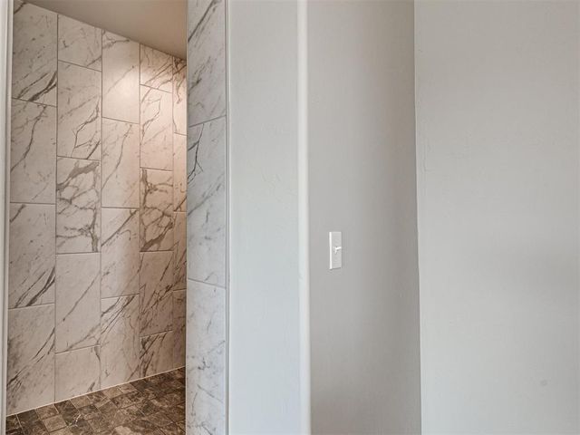 7609 Three Woods Lane, Yukon, OK 73099