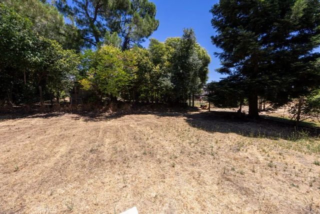 19208 Stonegate Road, Hidden Valley Lake, CA 95467