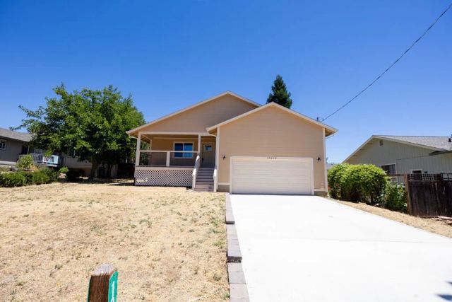 19208 Stonegate Road, Hidden Valley Lake, CA 95467