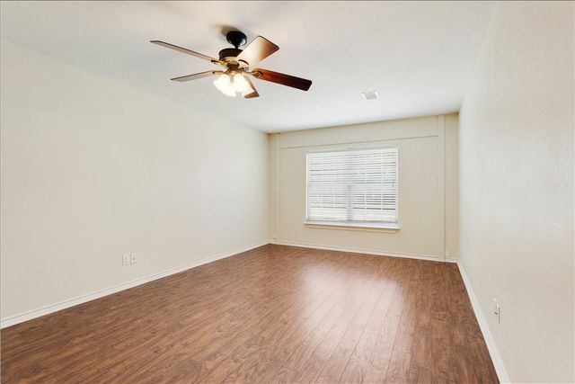 207 Chaffin Street, Bonham, TX 75418