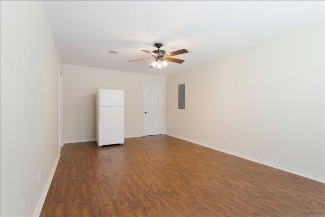 207 Chaffin Street, Bonham, TX 75418