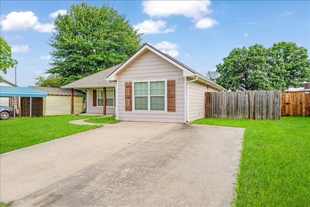 207 Chaffin Street, Bonham, TX 75418