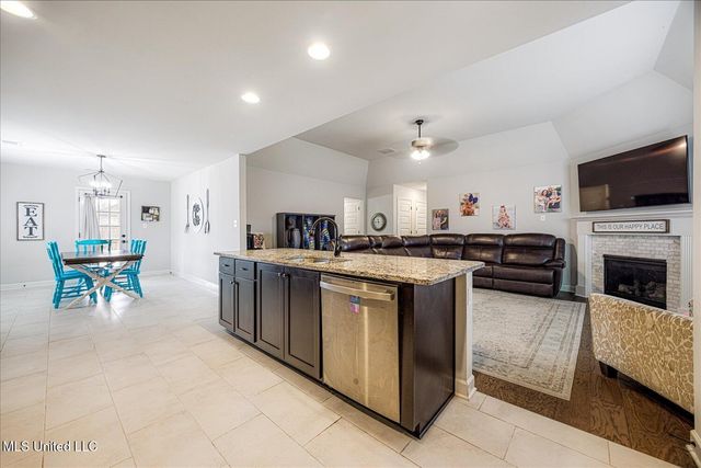 7814 Park Valley Drive, Southaven, MS 38671