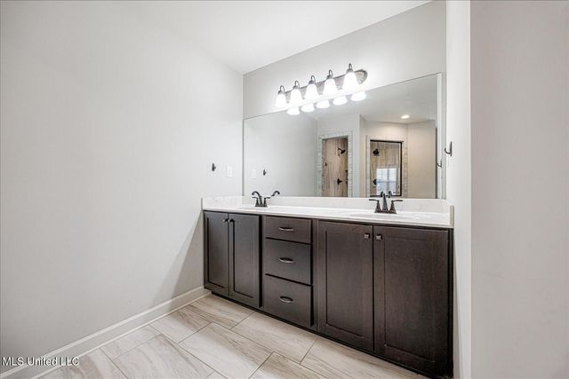 7814 Park Valley Drive, Southaven, MS 38671