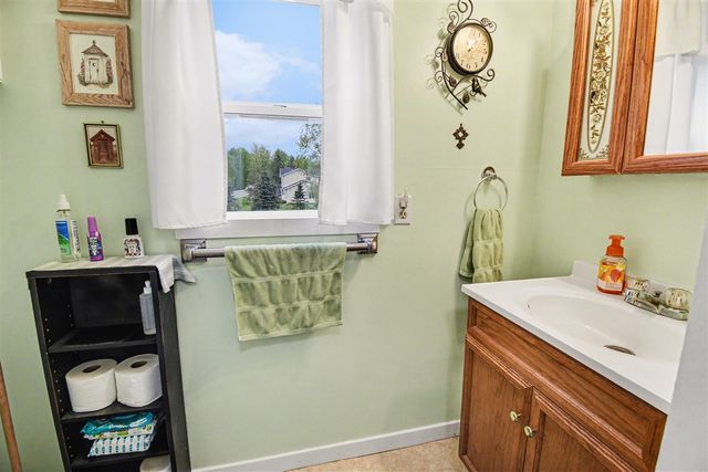 12281 Pennington Avenue, Sparta, MI 49345