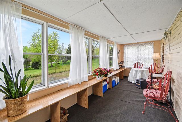 12281 Pennington Avenue, Sparta, MI 49345