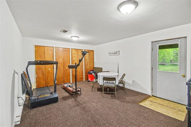 12281 Pennington Avenue, Sparta, MI 49345