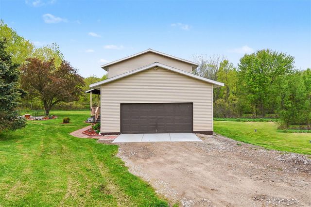 12281 Pennington Avenue, Sparta, MI 49345