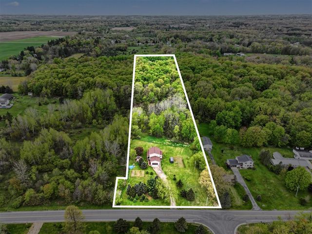 12281 Pennington Avenue, Sparta, MI 49345