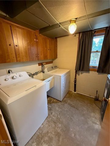 13320 Betty Avenue NW, Uniontown, OH 44685