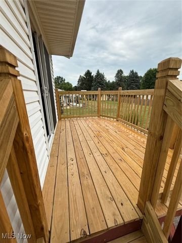 13320 Betty Avenue NW, Uniontown, OH 44685