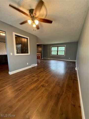 13320 Betty Avenue NW, Uniontown, OH 44685