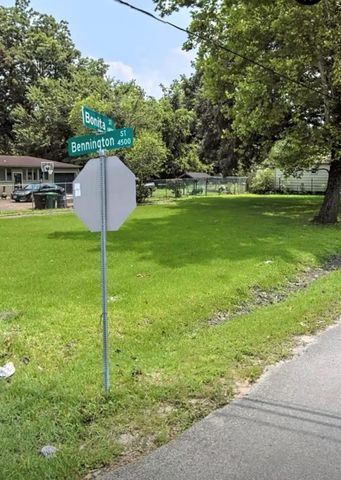 6811 Bonita Street, Houston, TX 77016