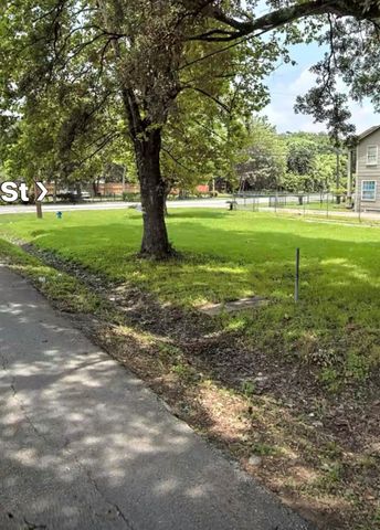 6811 Bonita Street, Houston, TX 77016