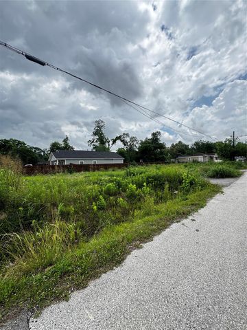 6811 Bonita Street, Houston, TX 77016