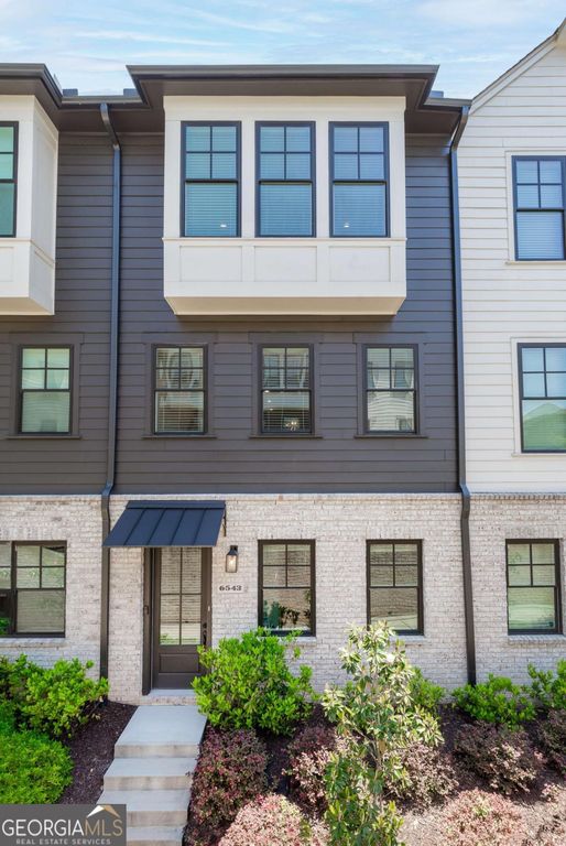 6543 Beacon Drive, Atlanta, GA 30328