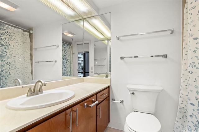 1114 Punahou Street 14A, Honolulu, HI 96826