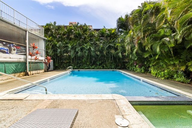 1114 Punahou Street 14A, Honolulu, HI 96826