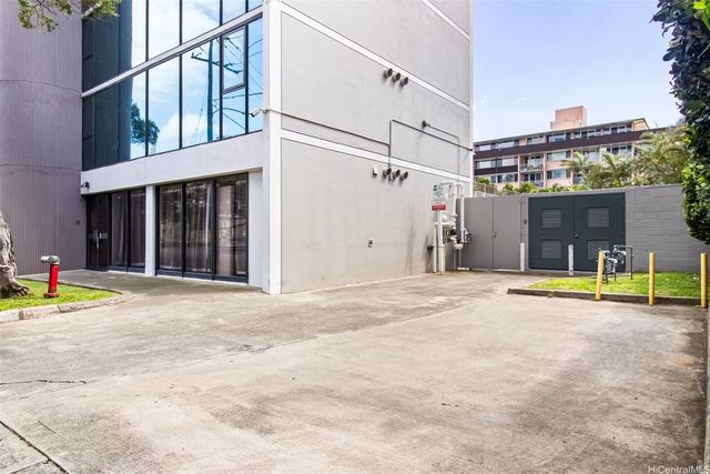 1114 Punahou Street 14A, Honolulu, HI 96826