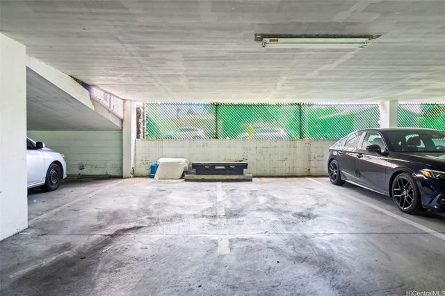 1114 Punahou Street 14A, Honolulu, HI 96826