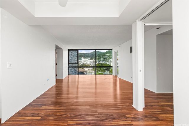 1114 Punahou Street 14A, Honolulu, HI 96826