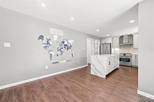506 Steepleton Court, Ballwin, MO 63021