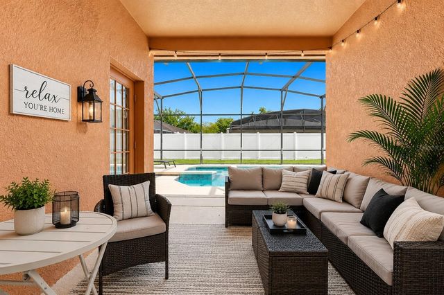 872 SUSSEX DRIVE, Davenport, FL 33896