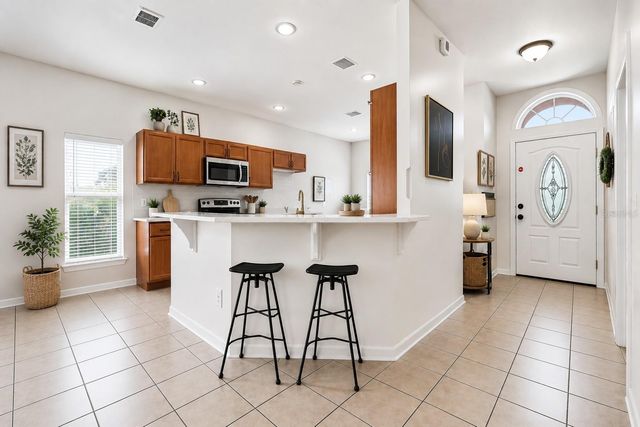 872 SUSSEX DRIVE, Davenport, FL 33896