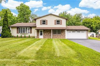 66 Berkshire Drive, Greece, NY 14626