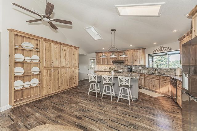 14049 Oak View Drive, Prather, CA 93651