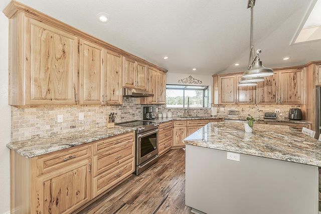 14049 Oak View Drive, Prather, CA 93651