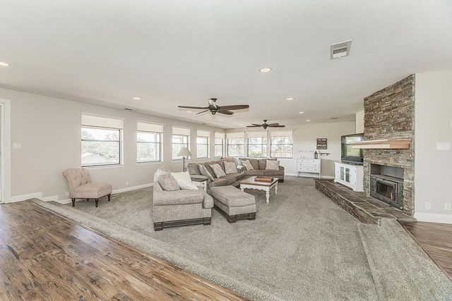 14049 Oak View Drive, Prather, CA 93651