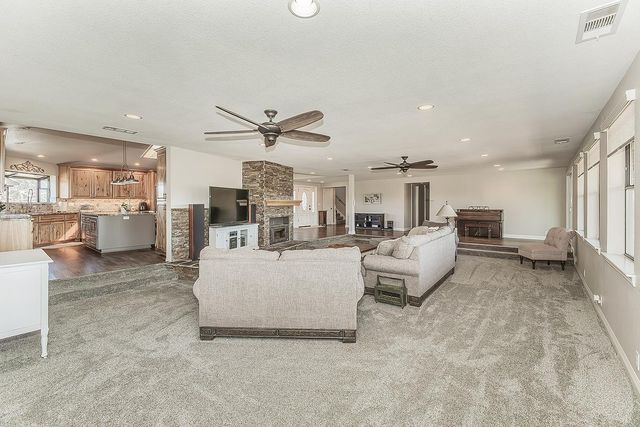 14049 Oak View Drive, Prather, CA 93651