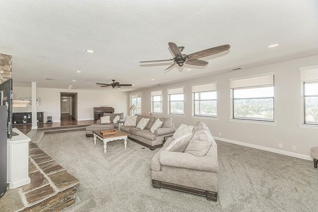 14049 Oak View Drive, Prather, CA 93651